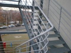 PC311421
