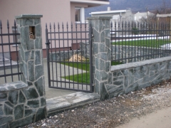 P2051450