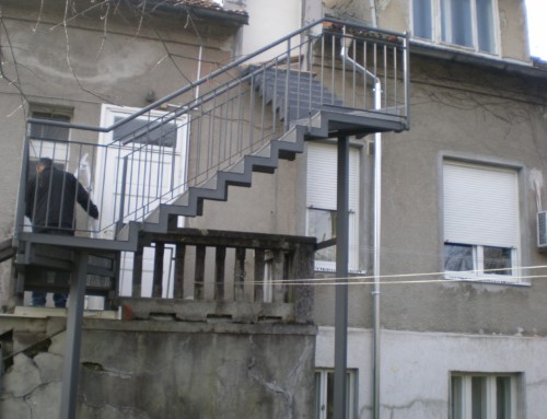 Vanjsko čelično stubište